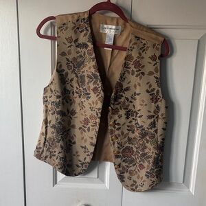 Liz Claiborne Beige Floral Vest